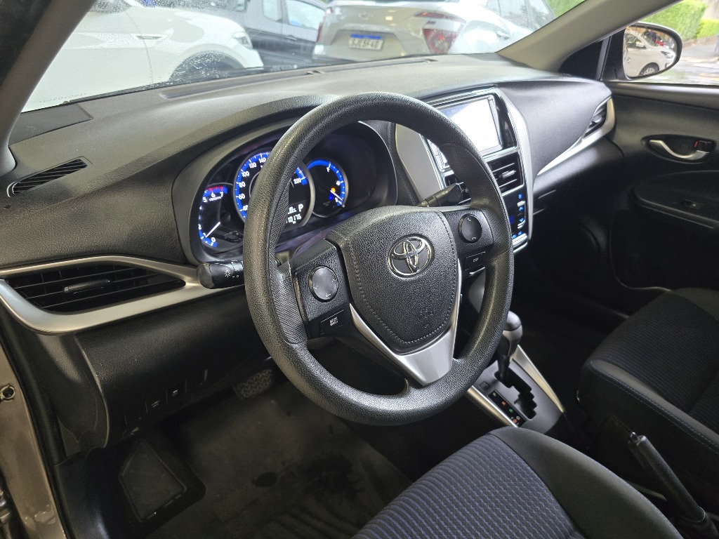 TOYOTA YARIS 1.5 16V FLEX XL PLUS CONNECT MULTIDRIVE