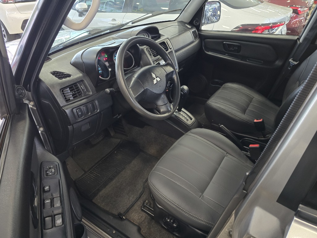 MITSUBISHI PAJERO TR4 2.0 4X2 16V 140CV FLEX 4P AUTOMATICO