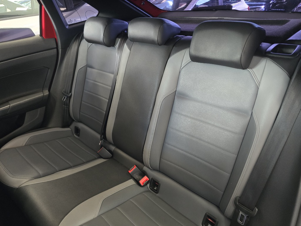 VOLKSWAGEN NIVUS 1.0 200 TSI TOTAL FLEX HIGHLINE AUTOMÁTICO