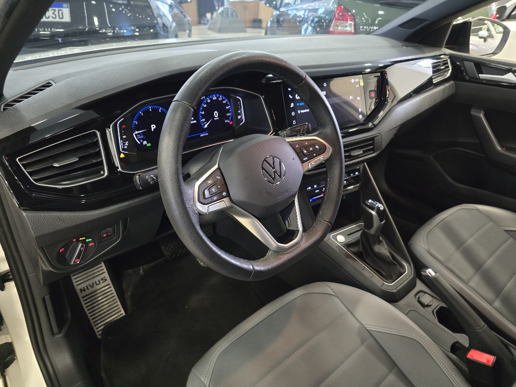 VOLKSWAGEN NIVUS 1.0 200 TSI TOTAL FLEX HIGHLINE AUTOMÁTICO