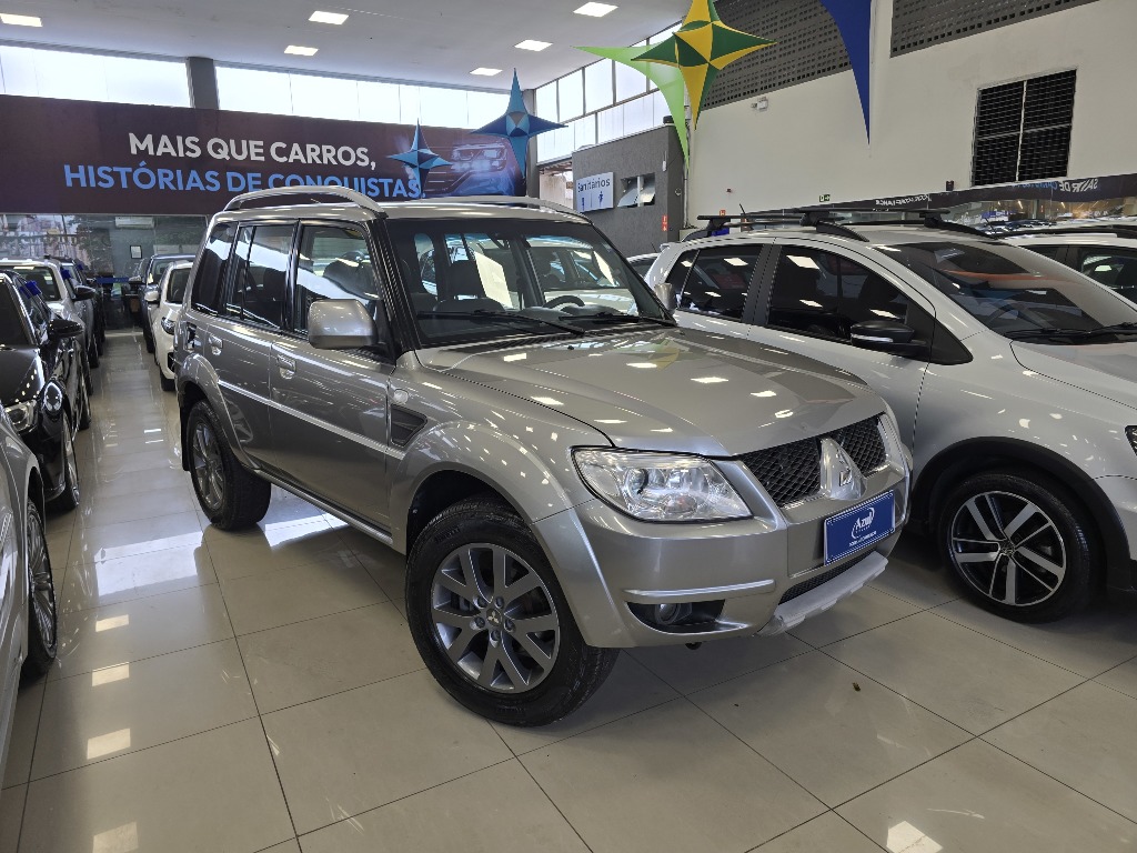 MITSUBISHI PAJERO TR4 2.0 4X2 16V 140CV FLEX 4P AUTOMATICO