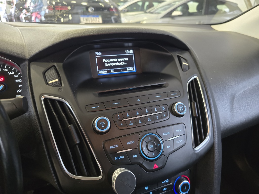 FORD FOCUS 2.0 SE PLUS 16V FLEX 4P POWERSHIFT