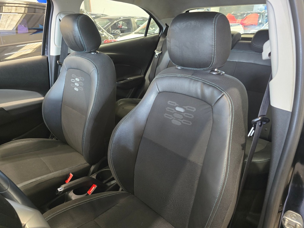 CHEVROLET ONIX 1.0 MPFI LT 8V FLEX 4P MANUAL