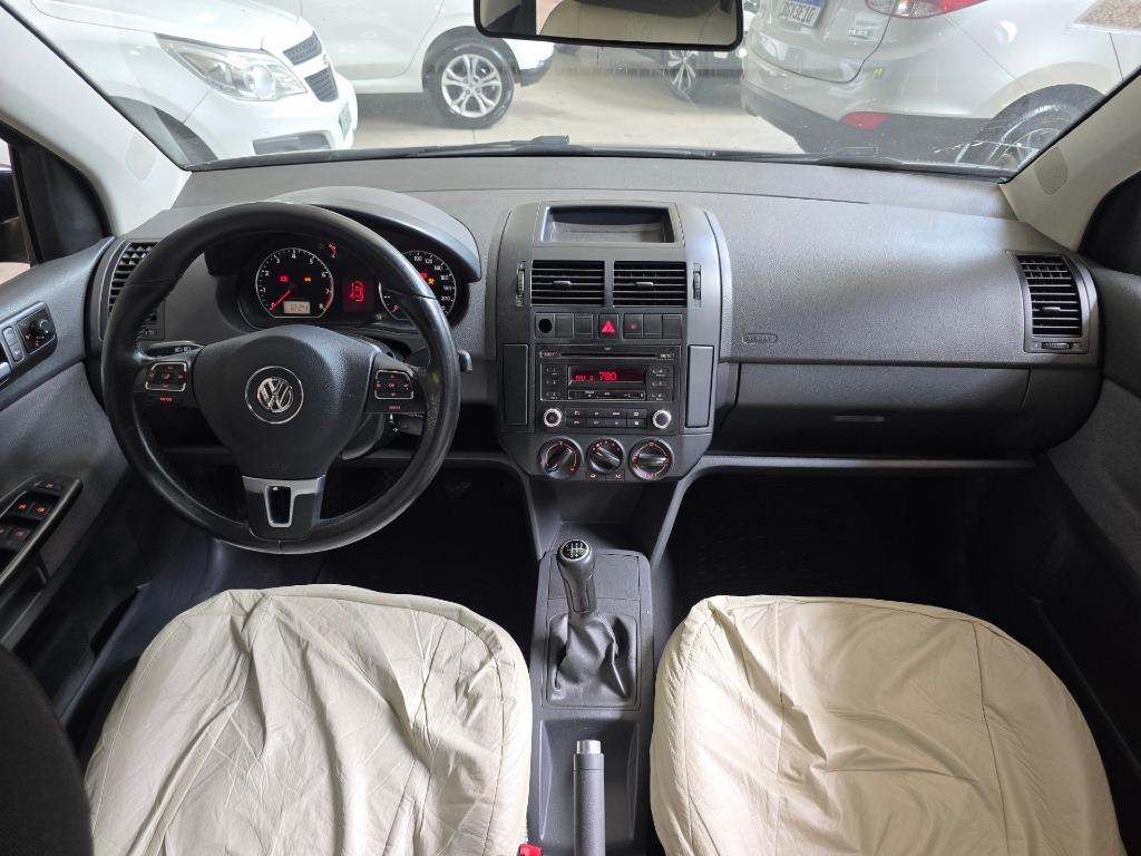 VOLKSWAGEN POLO SEDAN 1.6 MI 8V TOTAL FLEX 4P MANUAL
