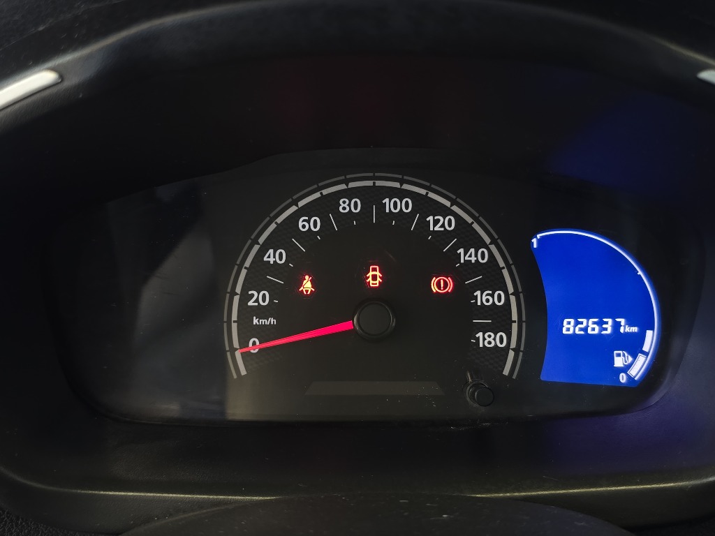 RENAULT KWID 1.0 12V SCE FLEX ZEN MANUAL