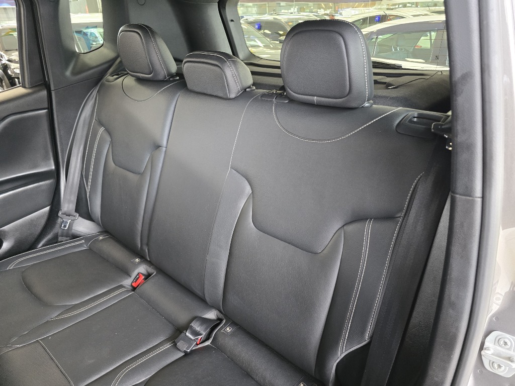 JEEP RENEGADE 1.8 16V FLEX LONGITUDE 4P AUTOMÁTICO
