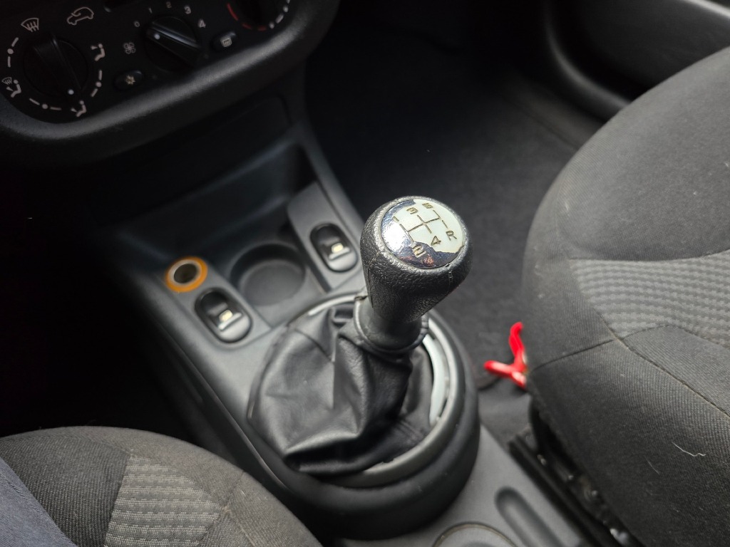 CITROEN C3 1.4 I GLX 8V FLEX 4P MANUAL