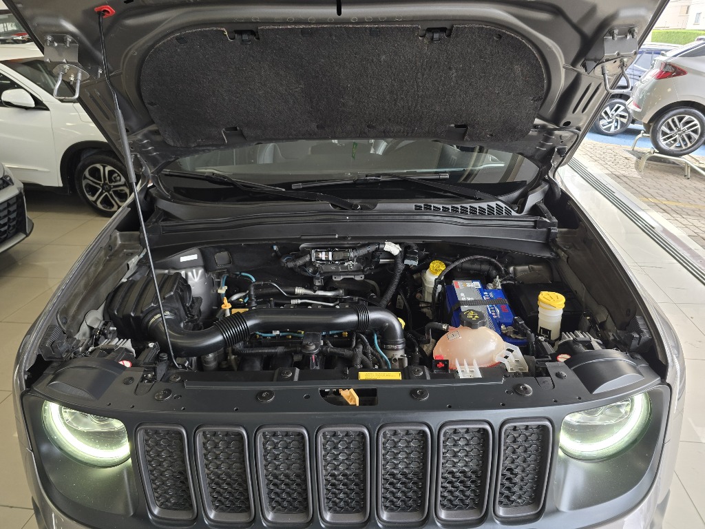 JEEP RENEGADE 1.8 16V FLEX LONGITUDE 4P AUTOMÁTICO