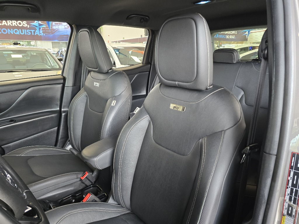 JEEP RENEGADE 1.8 16V FLEX LONGITUDE 4P AUTOMÁTICO