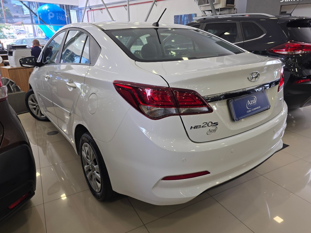 HYUNDAI HB20S 1.0 COMFORT PLUS 12V TURBO FLEX 4P MANUAL