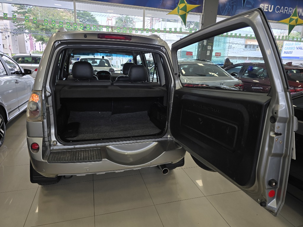 MITSUBISHI PAJERO TR4 2.0 4X2 16V 140CV FLEX 4P AUTOMATICO